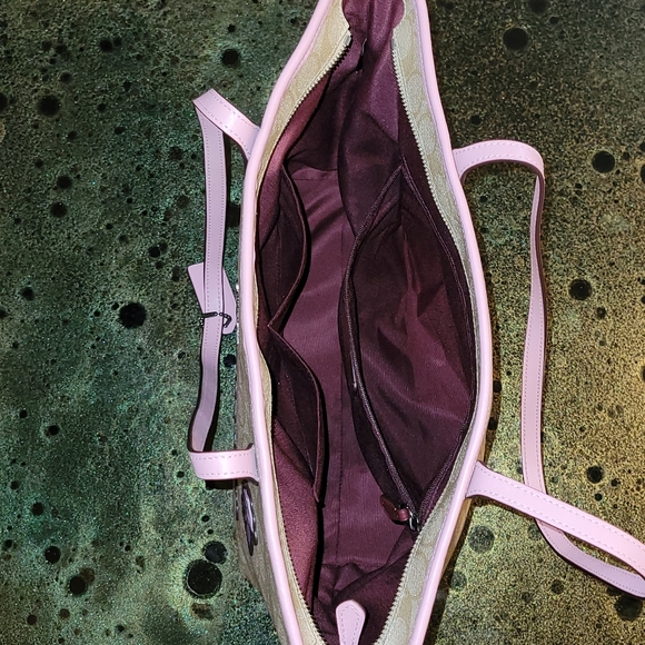 Coach X Disney Sleeping Beauty City Zip Tote Limited Edition F73359 - Picture 9 of 16